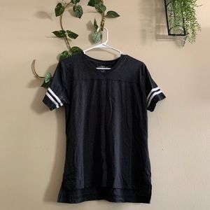 ✨Striped short sleeve tee✨